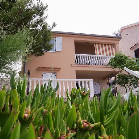 Appartement Veseli *