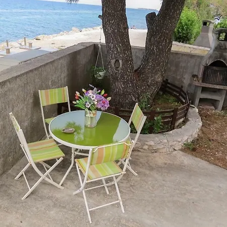 Apartment Veseli *