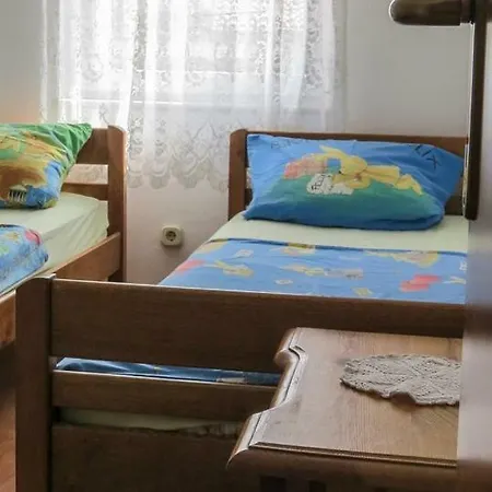 Apartment Apartman Veseli Bibinje