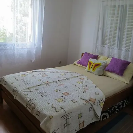 Apartment Apartman Veseli